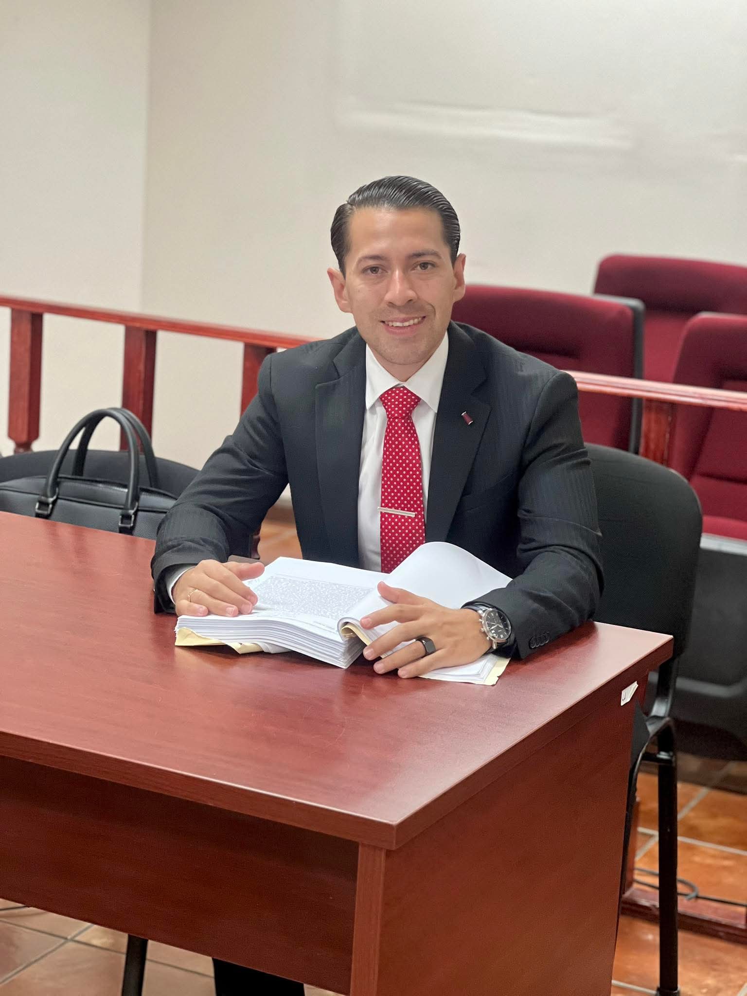 Mtro. Rivera - Titular del Despacho